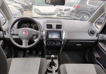 Suzuki SX4 I Hatchback Facelifting 1.6 VVT 120KM 2012 Fiat Sedici 2012r, 1.6 Benzyna. Uszkodzony tyl i lekko przod. Jezdzi., zdjęcie 5