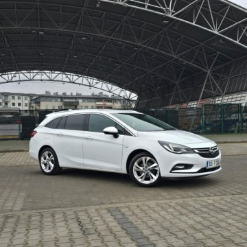Opel Astra J GTC 1.4 Turbo ECOTEC 140KM 2016 Opel Astra K 1.4 Turbo Cosmo, zdjęcie 7