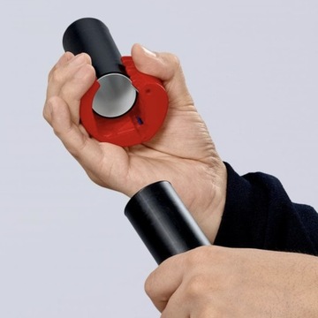 Труборез Knipex BiX для пластиковых труб и гильз 20-50