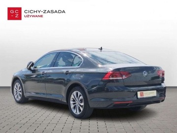 Volkswagen Passat B8 Limousine Facelifting 2.0 TDI SCR 150KM 2021 Volkswagen Passat VatMarza Virtual Cockpit hak ACC od Dealera 2.0, zdjęcie 6
