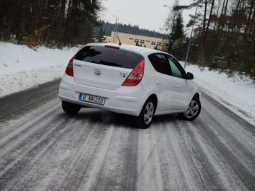 Hyundai i30 I Hatchback 1.4 109KM 2009 Hyundai i30 I 1.4 Benzyna 109KM Manual, zdjęcie 21