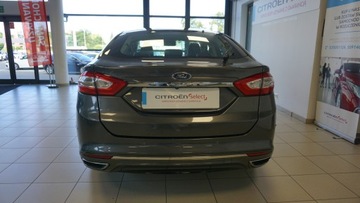 Ford Mondeo V Sedan 2.0 TDCi Twin-Turbo 210KM 2018 Ford Mondeo Vignale 2.0 TDCi Bi-Turbo PowerShift, zdjęcie 3