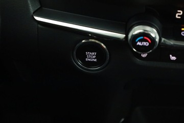 Mazda CX-30 2.0 Skyactiv-X 180KM 2019 Mazda CX-30 Skyactiv-X 2.0, Salon Polska, zdjęcie 16