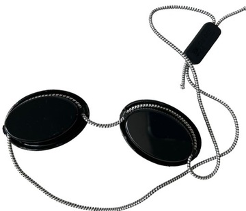 Lampa lecznicza . Okulary czarny