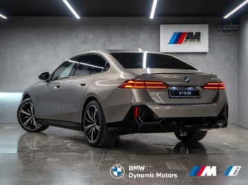 BMW Seria 5 G90-91 2025 BMW Seria 5 40d xDrive 303 KM mHEV - Kamera 360 - Pakiet M Pro - Gotowy do, zdjęcie 7