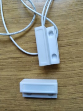 Магнитный герконовый извещатель открытия MC-38 NO