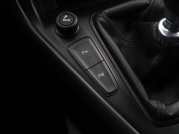 Ford Focus III Hatchback 5d facelifting 1.5 TDCi 120KM 2015 Ford Focus 1.5 TDCi, Salon Polska, Serwis ASO, zdjęcie 15