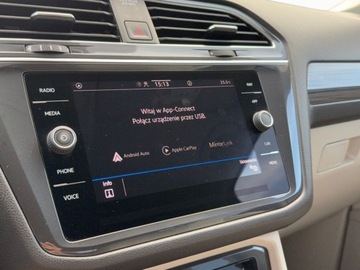 Volkswagen Tiguan II SUV Facelifting 2.0 TDI 150KM 2023 Volkswagen Tiguan 2.0 TDI 150KM,SCR Elegance DSG, Gwarancja, Serwis ASO,FV, zdjęcie 21