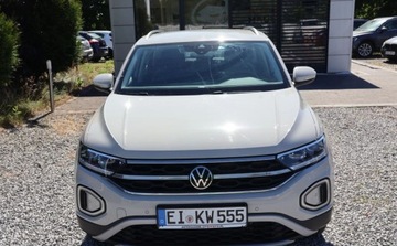 Volkswagen T-Roc I SUV Facelifting 1.5 TSI ACT 150KM 2023 Volkswagen T-Roc Nawigacja, Grzane Fotele, Alcantara, Czujniki PT, Tempoma, zdjęcie 4
