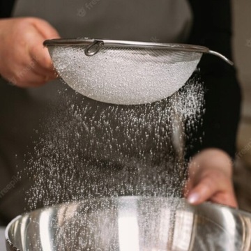 STALOWE SITKO KUCHENNE Z DREWNIANĄ RĄCZKĄ 16CM