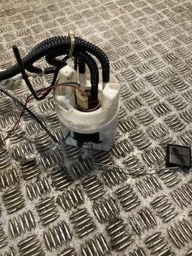 LAND ROVER DISCOVERY 3 - LR3 ČERPADLO PALIVA W NÁDRŽE