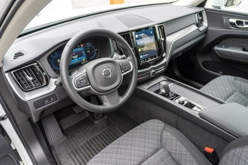 Volvo XC60 II Crossover Plug-In Facelifting 2.0 T6 350KM 2024 Volvo XC 60 YV1UZH4V0S1132937, zdjęcie 8