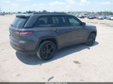 Jeep Grand Cherokee V 2023 Jeep Grand Cherokee ALTITUDE, 2023r., 4x4, 3.6L 3.6 Benzyna 293KM, zdjęcie 2