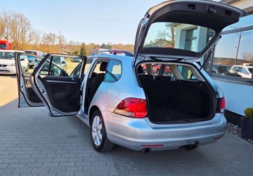 Volkswagen Golf VI Variant 1.2 TSI 105KM 2011 Volkswagen Golf 1,2 Ben 105 KM 6-Biegow 1.2 Benzyna 105KM, zdjęcie 31