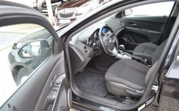 Chevrolet Cruze Sedan 2.0 VCDI 16V DOHC 163KM 2012 Chevrolet Cruze Bezwypadkowe - Automat - Niski przebieg - Oplacony 2.0, zdjęcie 4