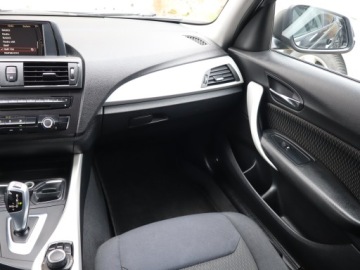 BMW Seria 1 F20-F21 Hatchback 5d 116i 136KM 2013 BMW 1 116i, Automat, Klima, Tempomat, Parktronic, zdjęcie 7