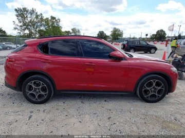 Alfa Romeo Stelvio SUV 2.0 Turbo 280KM 2018 Alfa Romeo Stelvio Sport 2018 2.0l 2.0 Benzyna 280KM, zdjęcie 6