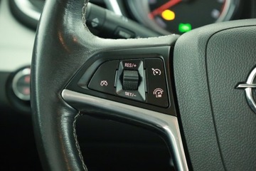 Opel Mokka I SUV 1.6 Ecotec 115KM 2014 Opel Mokka 1.6, Klima, Tempomat, zdjęcie 11