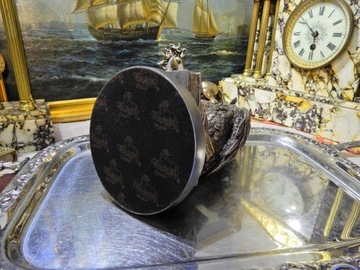 СОВА С ПЕРО НА КНИГАХ УЧИТЕЛЬ ВЕРОНЕЗЕ v