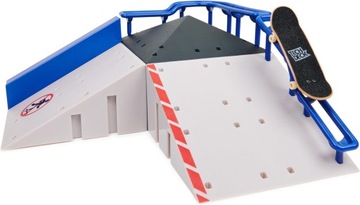 TECH DECK RAMP PYRAMID POINT + СКЕЙТБОРД BAKER FINGERBOARD