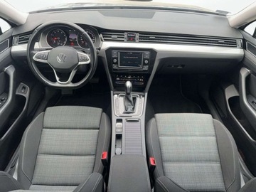 Volkswagen Passat B8 Variant Facelifting 1.5 TSI EVO 150KM 2020 Volkswagen Passat 1.5 TSI DSG 150KM VAT 23 App Connect ACC 1.5 Benzyna, zdjęcie 9