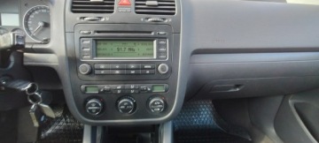 Volkswagen Golf V Hatchback 2.0 TDI 140KM 2004 Volkswagen Golf Stan bardzo dobry., zdjęcie 9