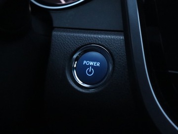 Toyota Camry IX Sedan 2.5 Hybrid Dynamic Force 218KM 2019 Toyota Camry 2.5 Hybrid, Salon Polska, zdjęcie 16
