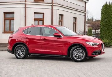 Alfa Romeo Stelvio SUV 2.2 Diesel 180KM 2017 Alfa Romeo Stelvio 2.2JTD 180KM Ledy Navi Camera Skora Full Serwis ASO No, zdjęcie 2
