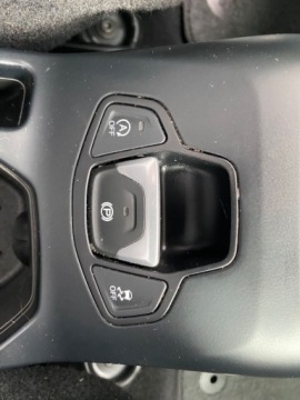 Jeep Renegade SUV 1.4 MultiAir 140KM 2018 Jeep Renegade AUTOMAT NAWIGACJA GRZANE FOTELE PARKTRONIC TEMPOMAT GWARANC, zdjęcie 17