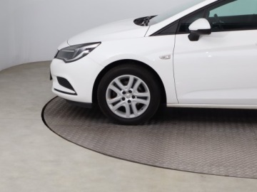 Opel Astra K Hatchback 5d 1.0 Turbo 105KM 2016 Opel Astra 1.0 Turbo, Klima, Klimatronic, zdjęcie 14