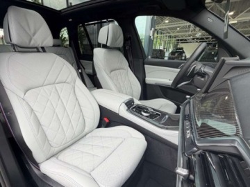 BMW X5 G05 SUV Facelifting 3.0 30d 298KM 2025 BMW X5 xDrive30d Sport Suv 3.0 (298KM) 2025, zdjęcie 14