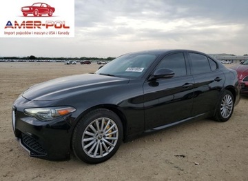 Alfa Romeo Giulia II Sedan 2.0 TBi 280KM 2018 Alfa Romeo Giulia Ti Q4 2018 2.0l 2.0 Benzyna 280KM