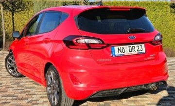 Ford Fiesta VIII Hatchback Facelifting 1.0 EcoBoost 125KM 2023 Ford Fiesta Automat, Hybryda,Niski przebieg, ze Szwajcarii Benzyna 125KM, zdjęcie 3