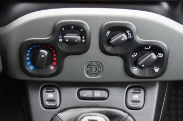 Fiat Panda III 4x4 Seria 1  0.9 TwinAir 85KM 2017 Fiat Panda 0.9 Benzyna 85 KM, 4x4, Klimatyzacja, Hak, GWARANCJA Benzyna, zdjęcie 14