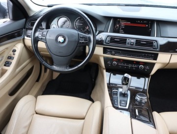 BMW Seria 5 F10-F11 Touring Facelifting 520d 190KM 2016 BMW 5 520d, Salon Polska, 187 KM, 4X4, Automat, zdjęcie 6