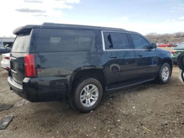 Chevrolet Suburban GMT900 2020 Chevrolet Suburban K1500 LT 2020 5.3 Benzyna 355KM, zdjęcie 3