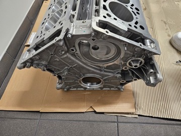 BLOK MOTORU BMW G11 M760I N74 V12 N74B60A