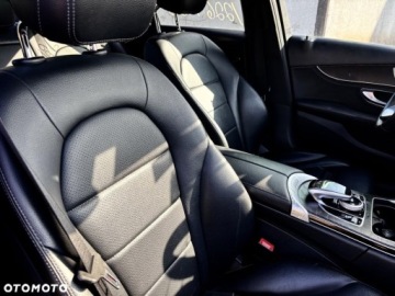 Mercedes Klasa C W205 2016 Mercedes-Benz Klasa C Mercedes-Benz Klasa C 300 7G-TRONIC Exclusive 2.0, zdjęcie 10