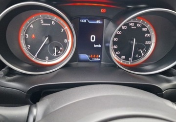 Suzuki Swift VI Hatchback Facelifting 1.2 DualJet SHVS 83KM 2020 Suzuki Swift 1.2 Dualjet SHVS Premium Plus 1.2 Benzyna 83KM, zdjęcie 9