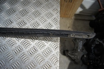 LISTWA SZYBY CZOŁOWEJ PRAWA DS4 9688471480