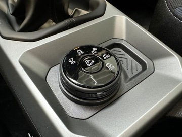 Dacia Bigster 1.2 TCe 130KM 2025 Od ręki - Expression mHEV 4x4 1.2 TCe 130KM / Pakiet Zimowy Plus, zdjęcie 7