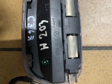 LAMPA OSVĚTLENÍ INTERIÉR ZADNÍ MERCEDES CLK W209 2108201401