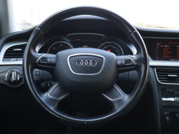 Audi A4 B8 Avant Facelifting 2.0 TDI 112g 136KM 2012 Audi A4 2.0 TDI, Skóra, Klima, Klimatronic, zdjęcie 14
