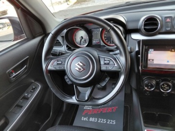 Suzuki Swift VI 2021 Suzuki Swift Hybryda Navi Kamera Klimatronik Asystent 1.2 Hybryda 83KM, zdjęcie 18