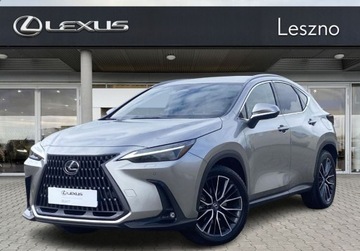 Lexus NX II SUV Facelifting 2.5 350h 243KM 2023 Lexus NX 350h Omotenashi AWD I Vat23 I Od Dealera 2.5 Hybryda 243KM