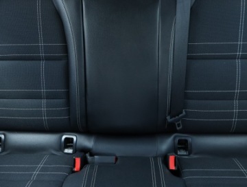 Mercedes Klasa A W176 Hatchback 5d 1.6 180 BlueEFFICIENCY 122KM 2013 Mercedes A A 180, Skóra, Xenon, Bi-Xenon, Klima, zdjęcie 9