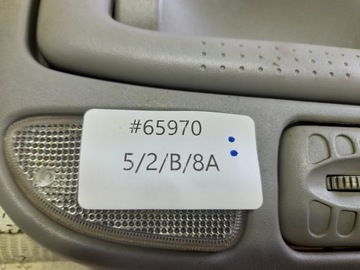KIA CARNIVAL I LAMPA DRŽÁTKO DVEŘE LEVÝ