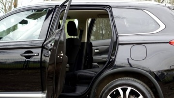 Mitsubishi Outlander III SUV Facelifting 2015 2.0 MIVEC 150KM 2016 outlander.. Kamera.. Ledy .. Nawigacja.. 2 x Koła .. 2 x PDC .. Klimatronik, zdjęcie 9