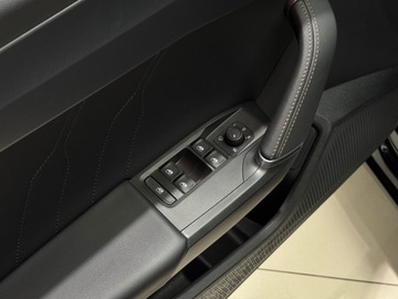 Cupra Leon II Hatchback PHEV 1.4 e-Hybrid 245KM 2023 Cupra Leon PHEV VZ DSG / DCC / Ambiente / CarPlay, zdjęcie 19