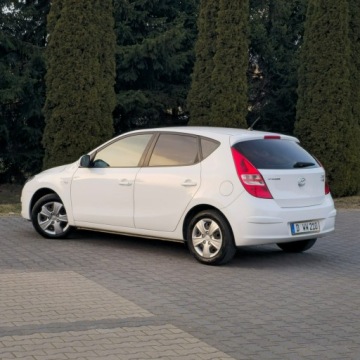 Hyundai i30 I Hatchback 1.4 109KM 2009 Hyundai i30 I 1.4 Benzyna 109KM Manual, zdjęcie 18